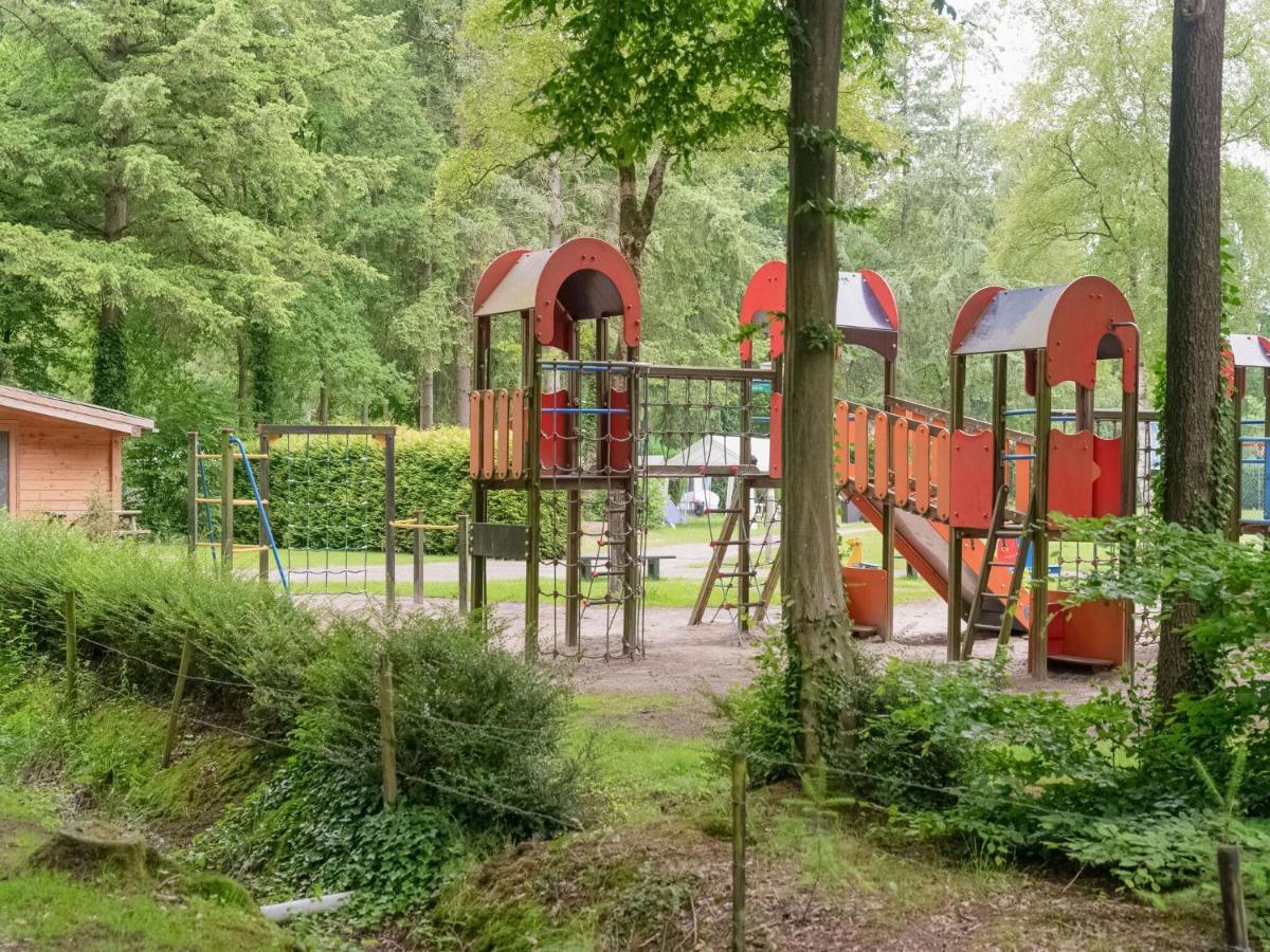 Beautiful Chalet In The Woods With A Shared Pool Vledder المظهر الخارجي الصورة